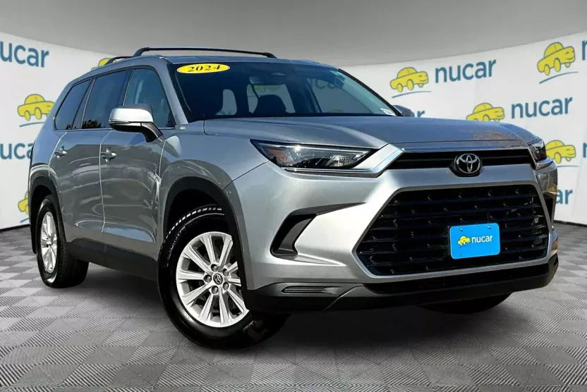 2024 Toyota Highlander Hybrid XLE photo 1
