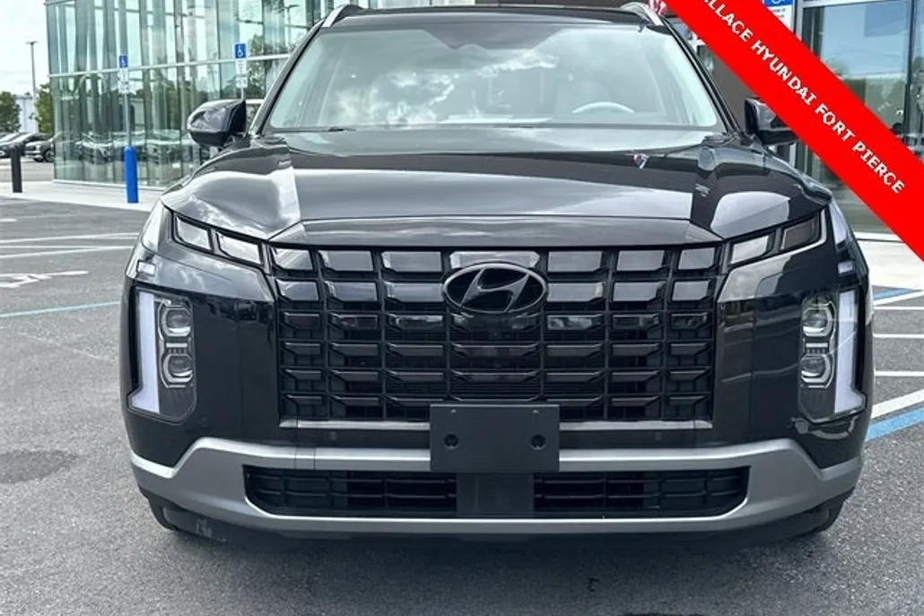 2024 Hyundai Palisade Limited photo 1