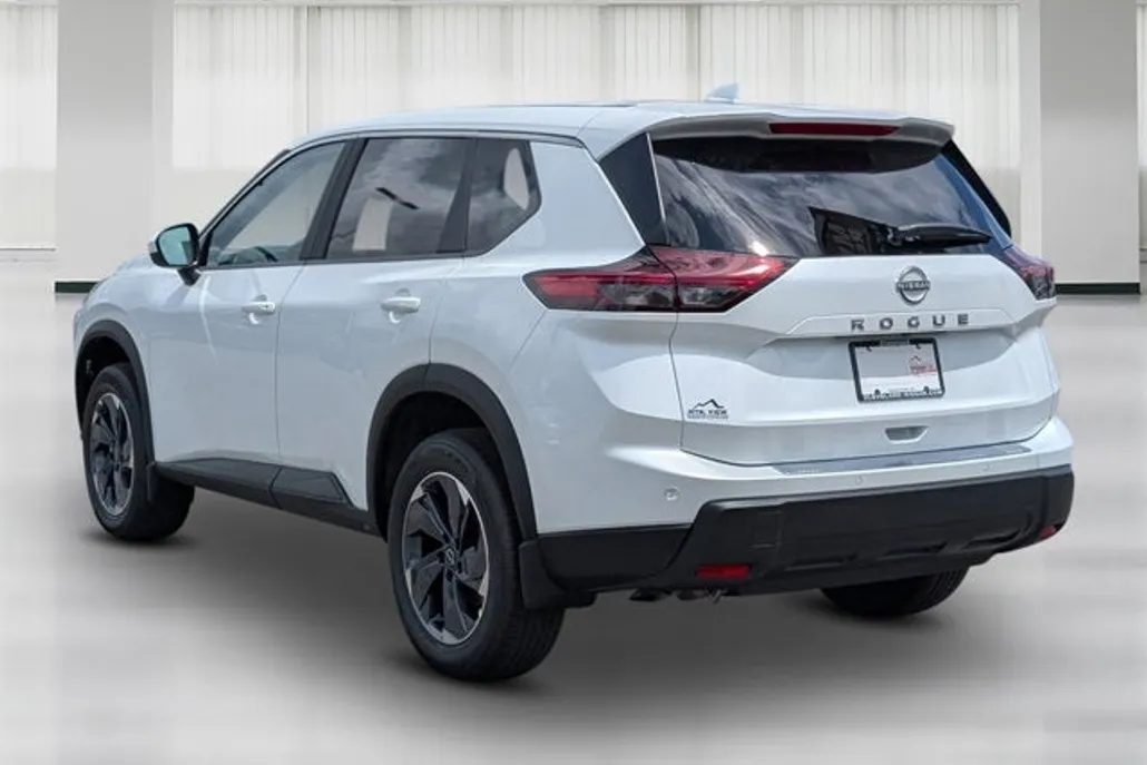 2025 Nissan Rogue SV photo 1