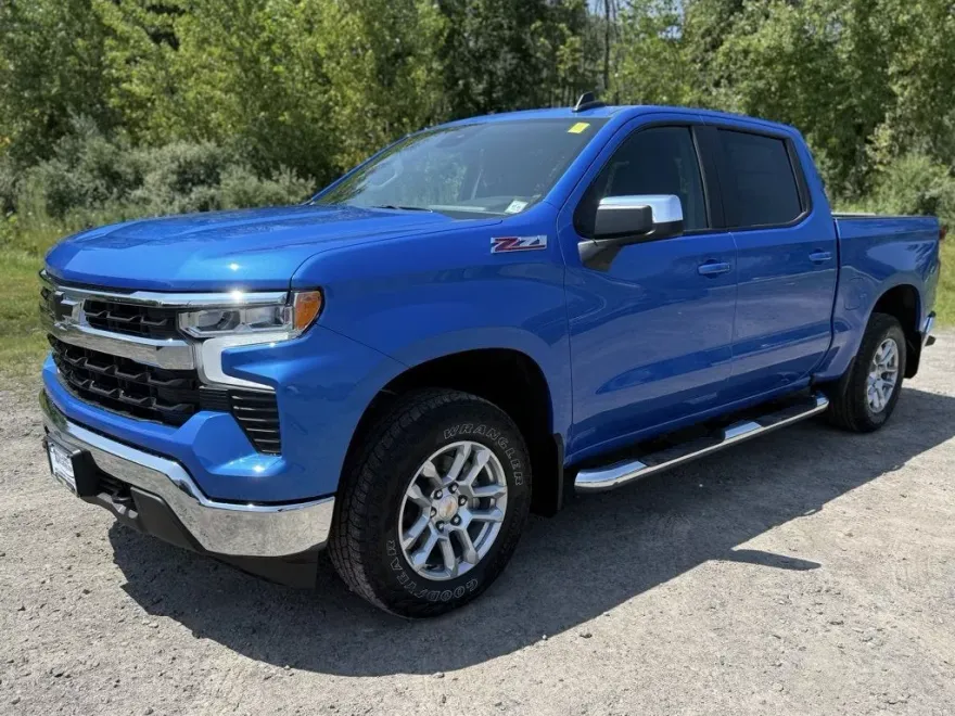 2026 Chevrolet Silverado 1500 LT photo 1
