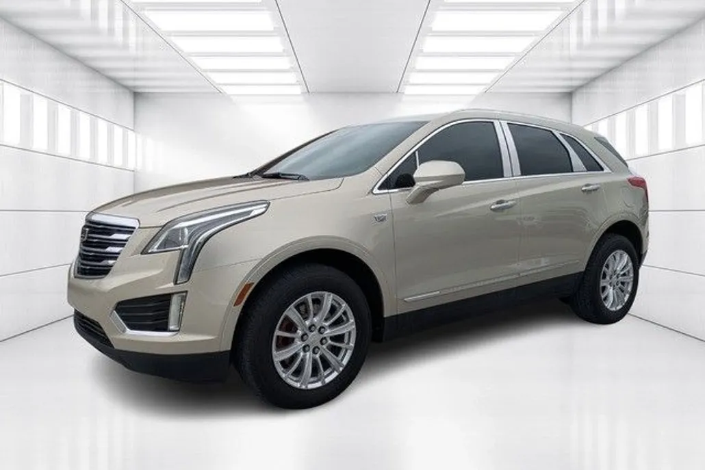 2017 Cadillac XT5 Base photo 1