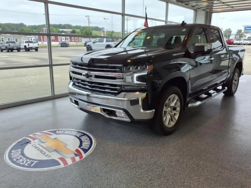 2022 Chevrolet Silverado 1500 LTZ photo 1