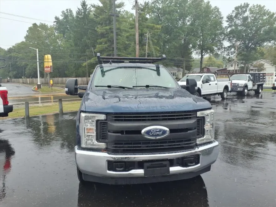 2019 Ford F-250 XL photo 2