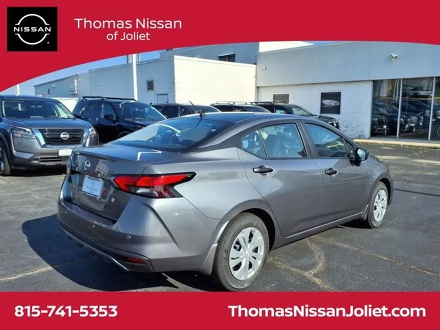 2025 Nissan Versa 1.6 S photo 1