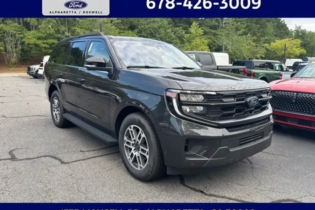 2025 Ford Expedition Base photo 1
