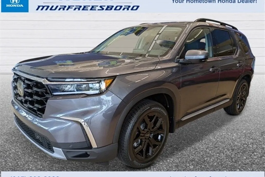2025 Honda Pilot Touring photo 1