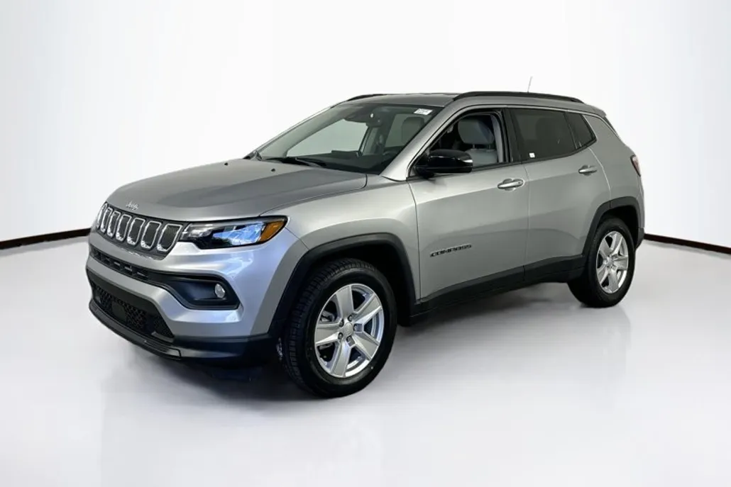 2022 Jeep Compass North Edition Latitude photo 1