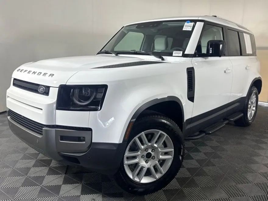 2026 Land Rover Defender 110 S photo 1