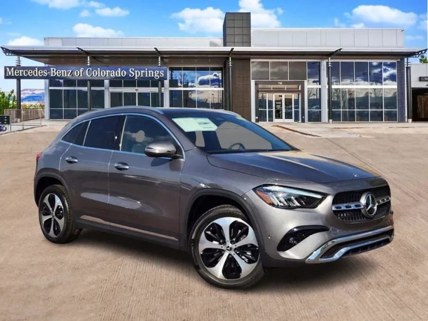 2025 Mercedes Benz GLA 250 4MATIC photo 1