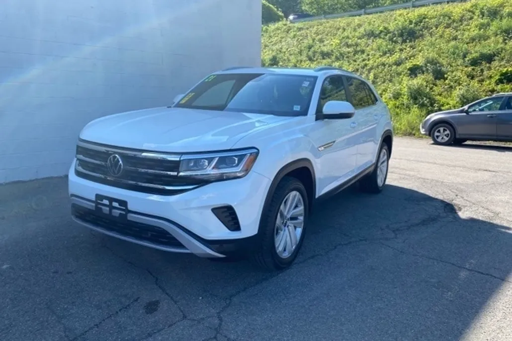 2021 Volkswagen Atlas Cross Sport V6 SE Technology photo 1