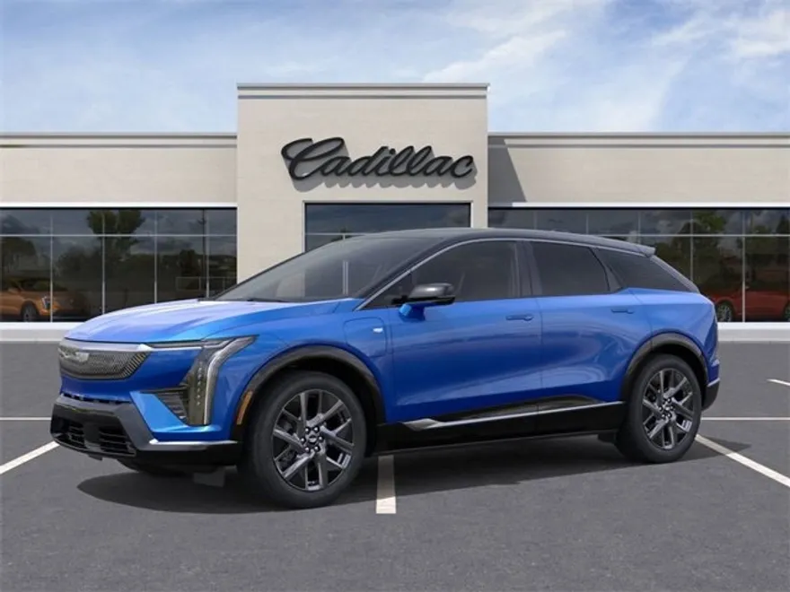 2025 Cadillac Optiq Luxury photo 1