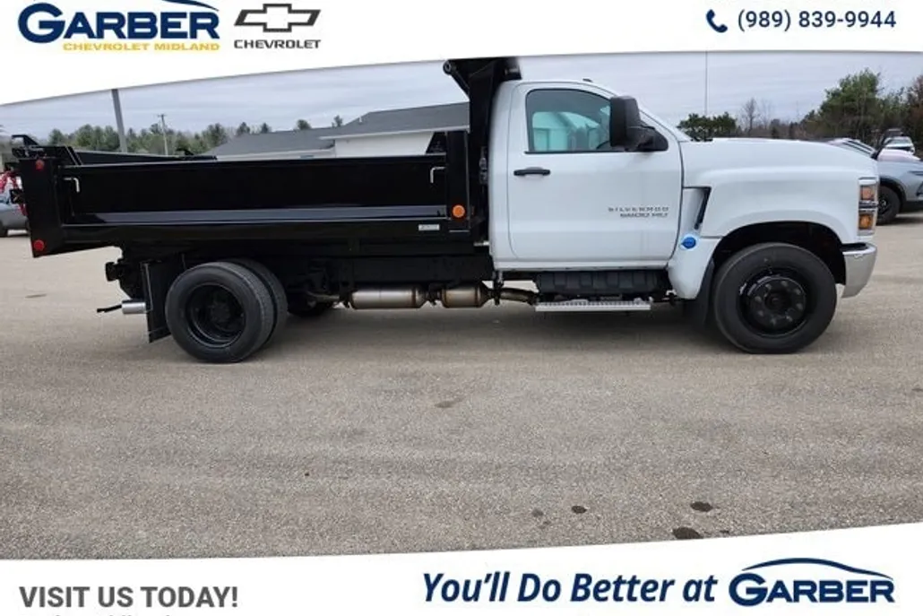 2024 Chevrolet Silverado 5500HD Work Truck photo 1