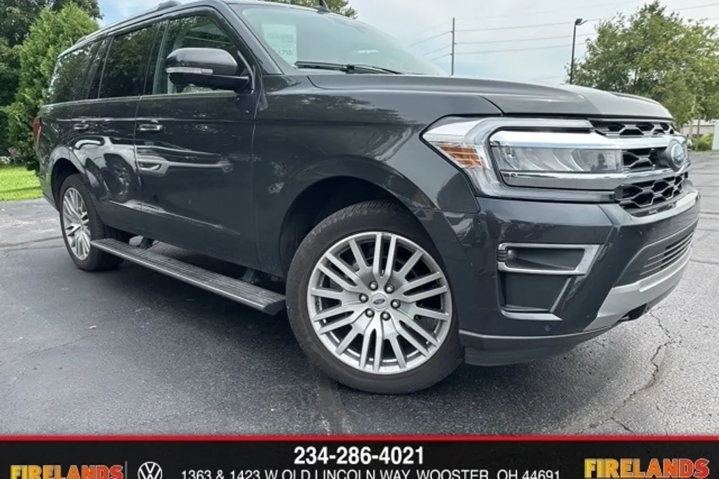 2022 Ford Expedition Limited photo 1