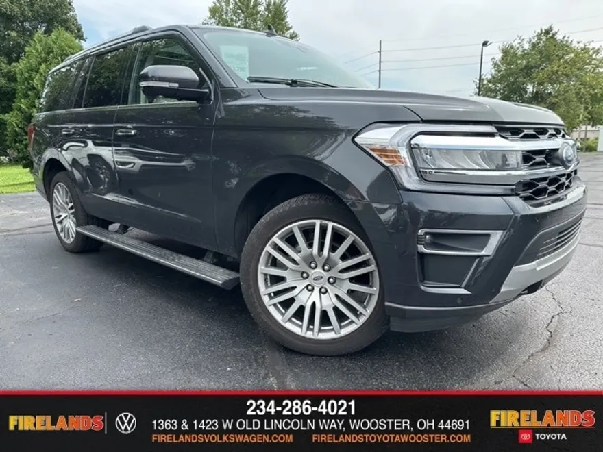 2022 Ford Expedition Limited photo 1