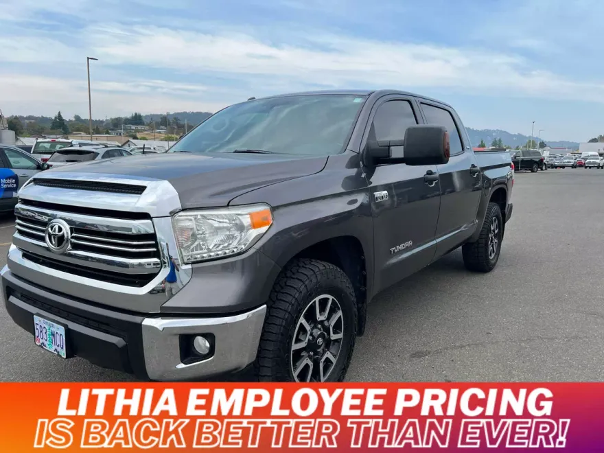 2016 Toyota Tundra SR5 photo 1