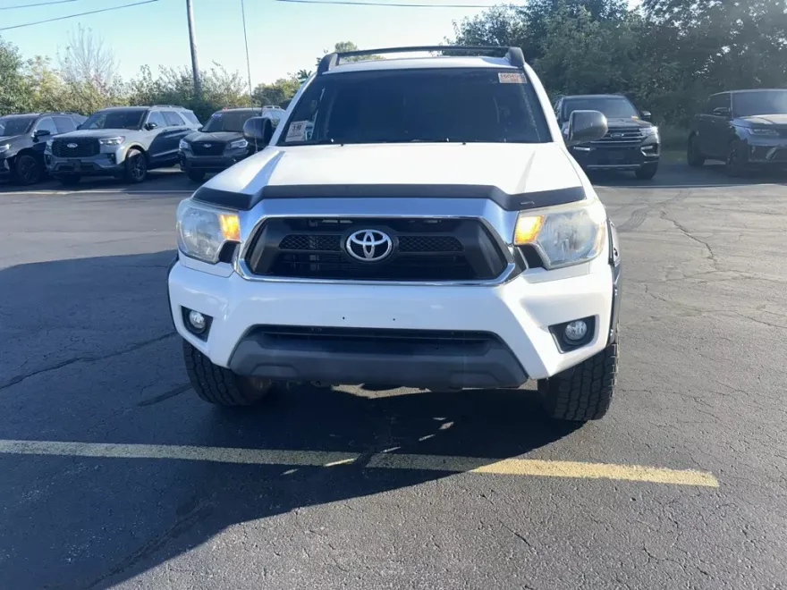 2015 Toyota Tacoma Base photo 1