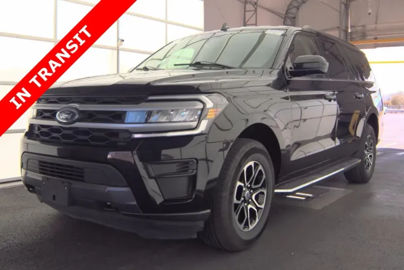 2023 Ford Expedition MAX XLT photo 1