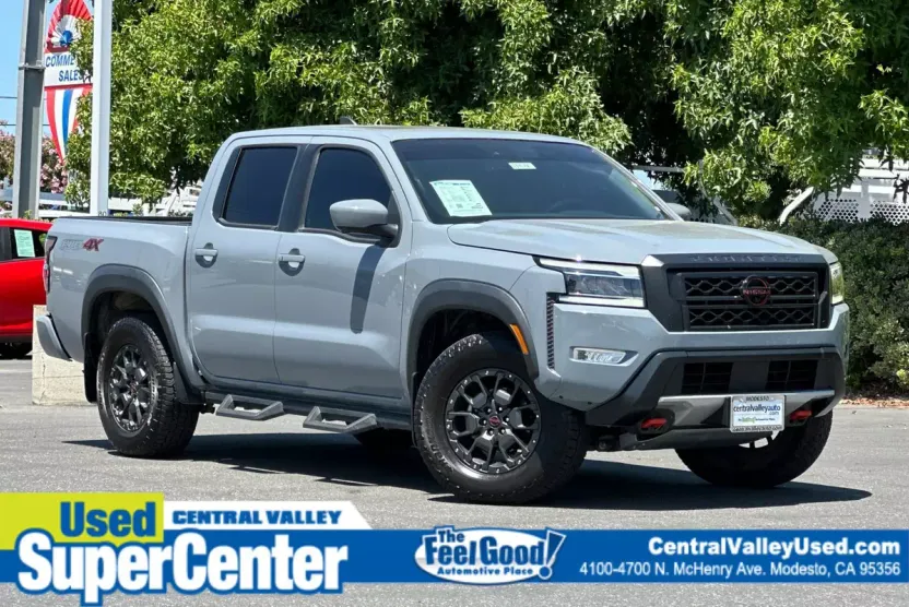 2023 Nissan Frontier PRO-4X photo 1