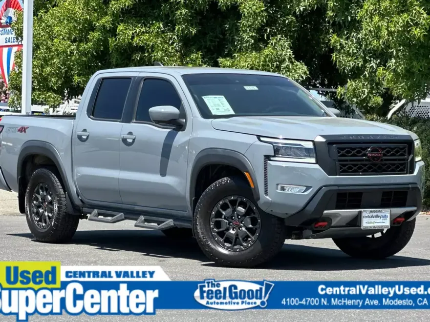 2023 Nissan Frontier PRO-4X photo 1