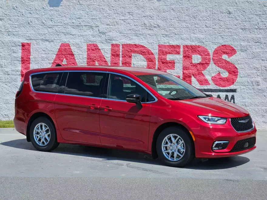 2026 Chrysler Pacifica photo 1