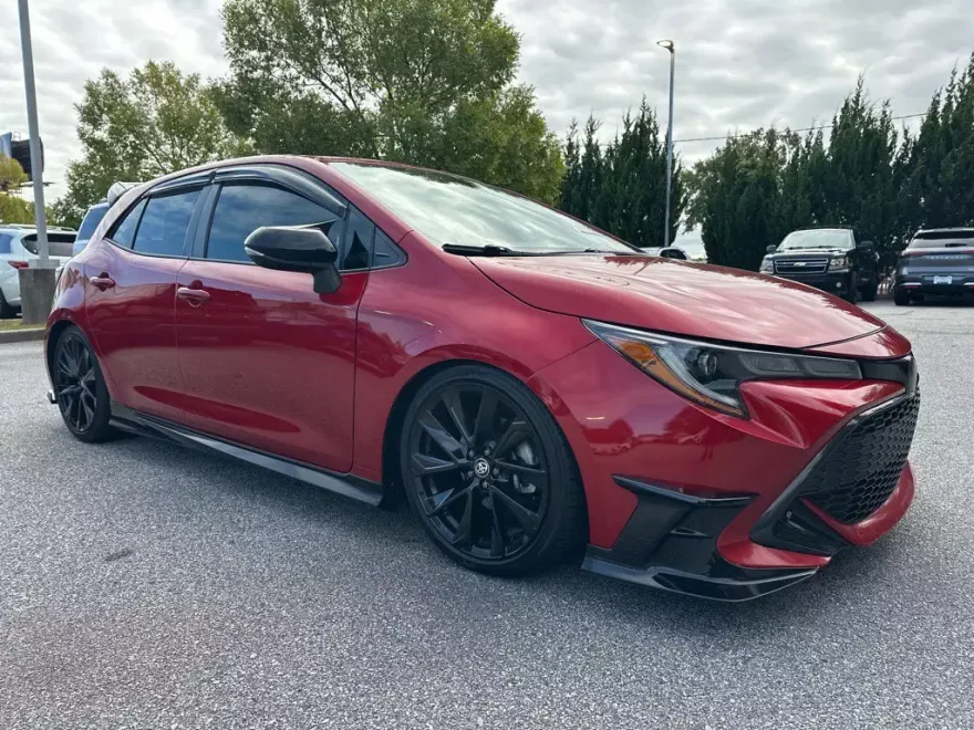 2021 Toyota Corolla SE photo 1