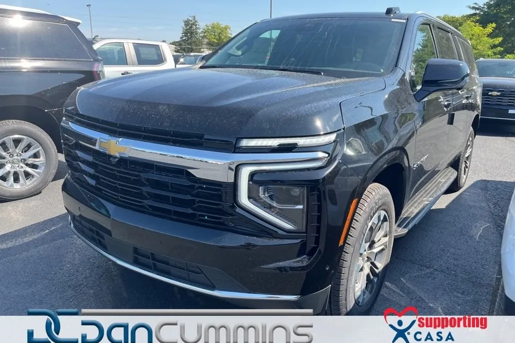 2025 Chevrolet Suburban LS photo 1
