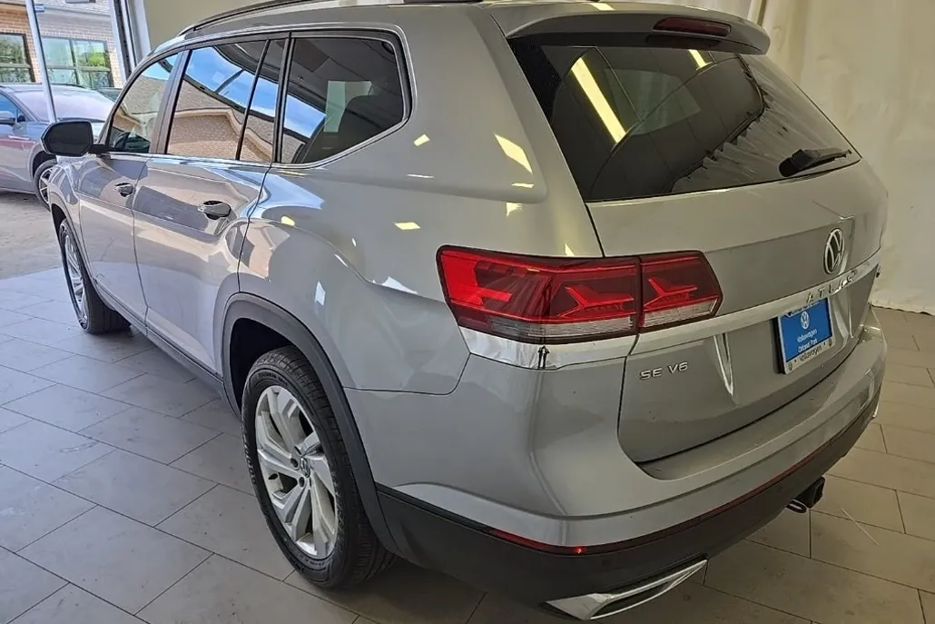 2022 Volkswagen Atlas V6 SE Technology photo 1