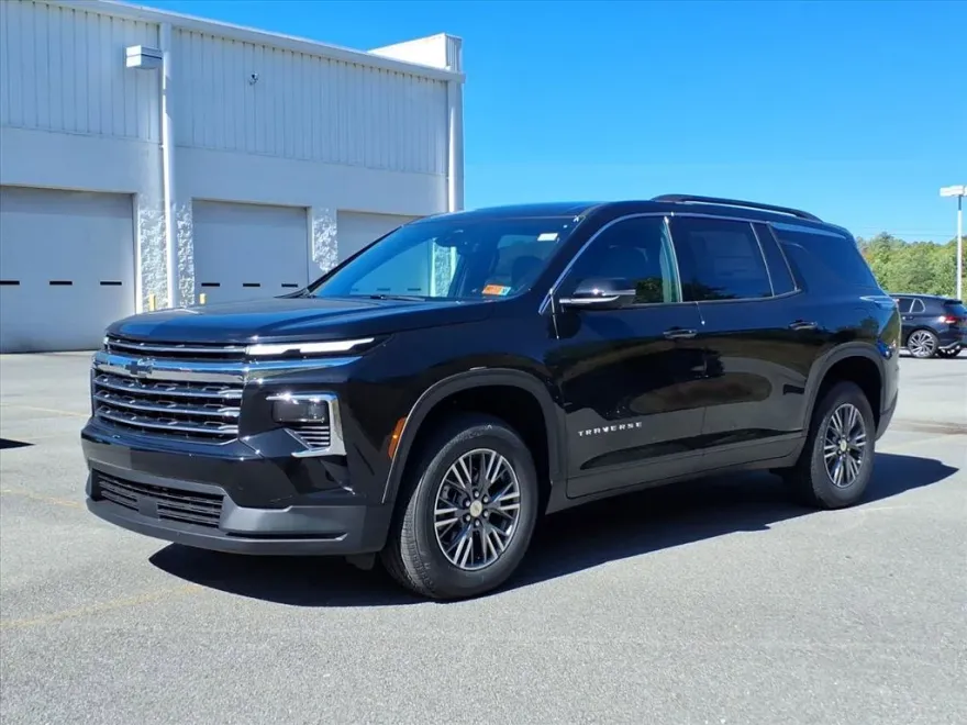 2026 Chevrolet Traverse photo 1