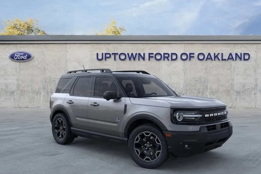 2025 Ford Bronco Sport Outer Banks photo 1