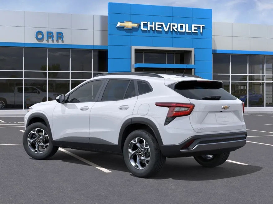 2025 Chevrolet Trax LT photo 1