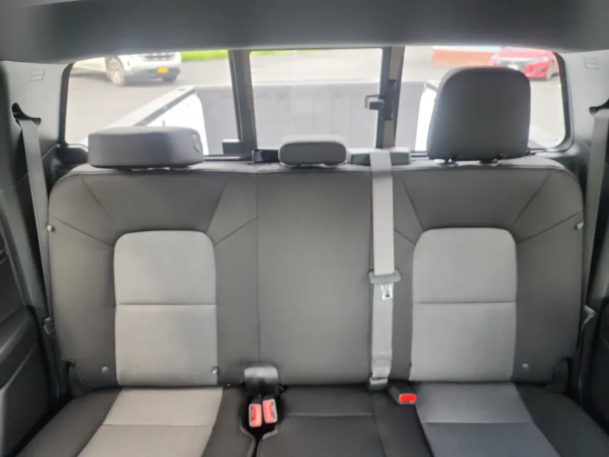 2025 Chevrolet Colorado LT photo 1