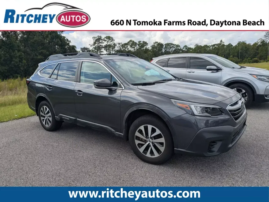 2020 Subaru Outback Premium photo 1