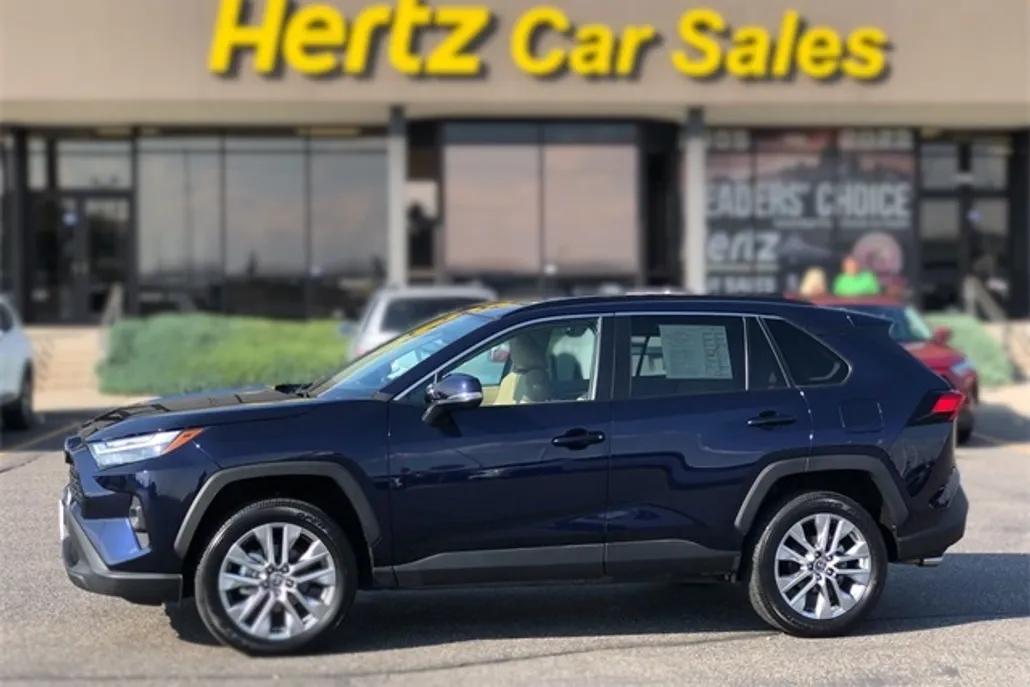 2025 Toyota RAV4 XLE Premium photo 1
