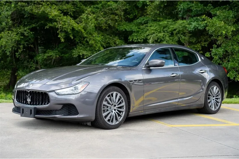 2017 Maserati Ghibli S photo 1