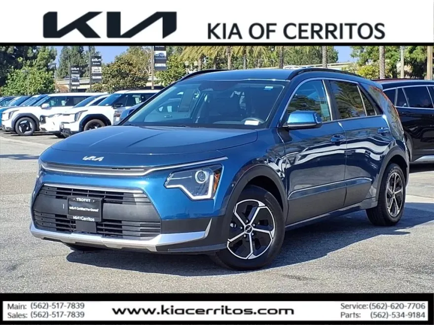 2025 Kia Niro EX photo 1