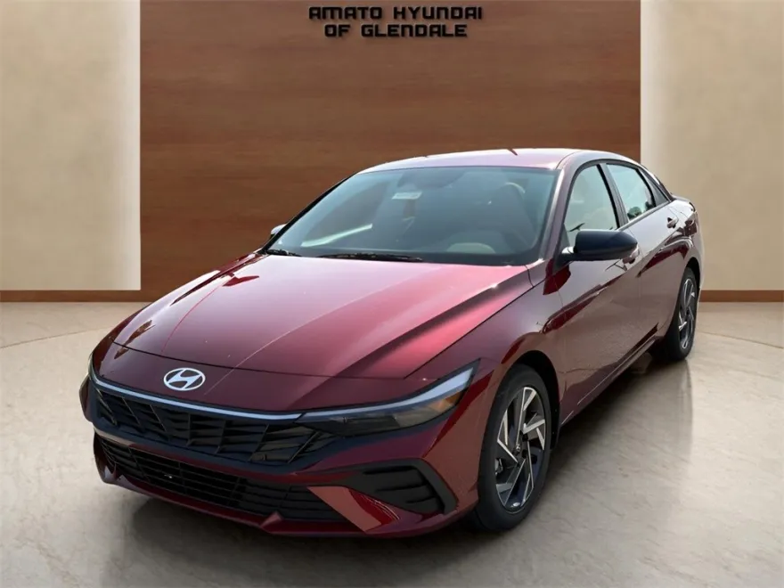 2025 Hyundai Elantra SEL Sport photo 1