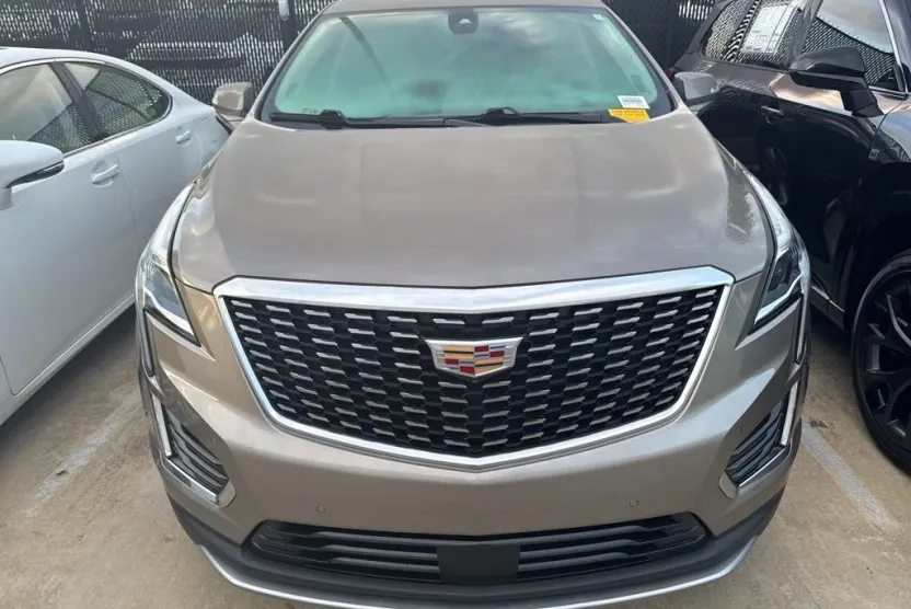 2023 Cadillac XT5 Premium Luxury photo 1