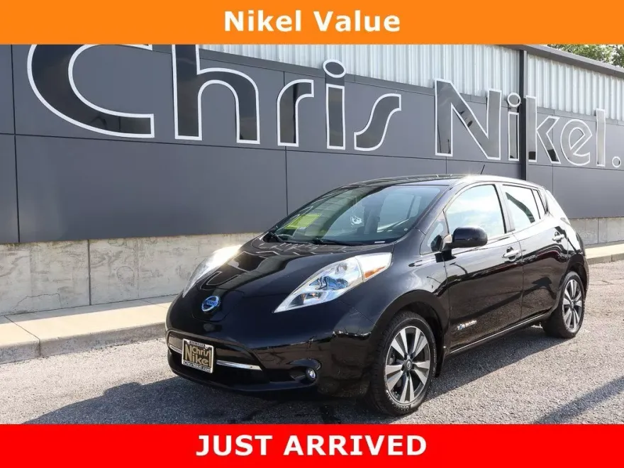 2017 Nissan Leaf SL photo 1