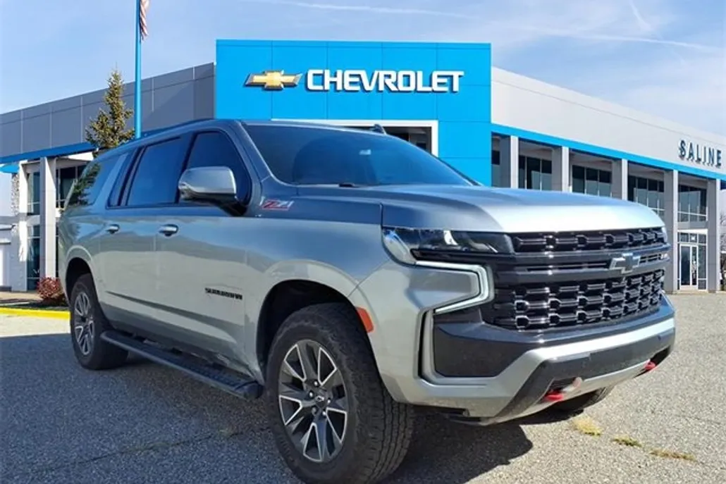 2024 Chevrolet Suburban Z71 photo 1
