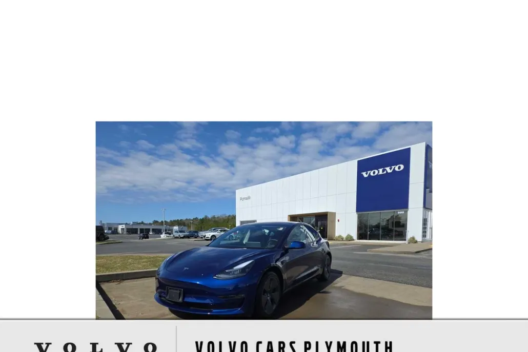 2023 Tesla Model 3 Long Range photo 1