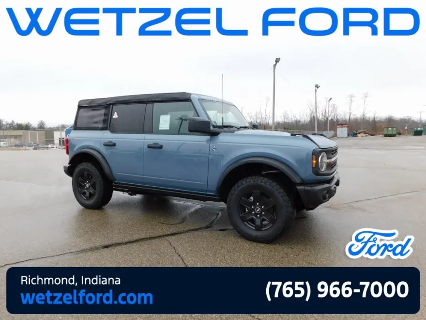 2024 Ford Bronco Black Diamond photo 1