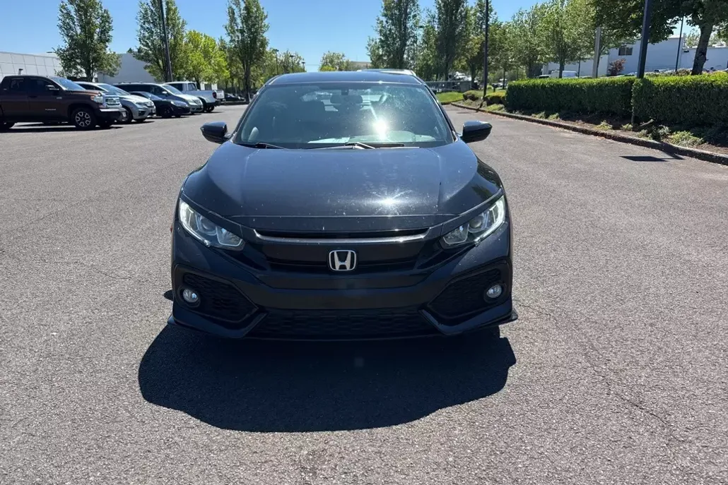 2018 Honda Civic Sport Hatchback photo 1