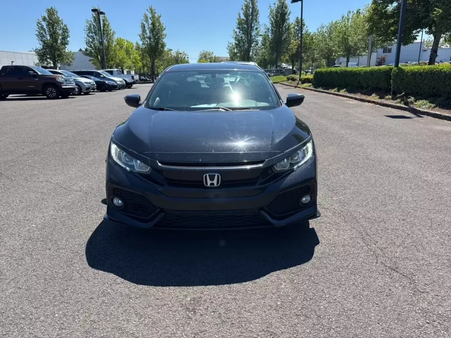 2018 Honda Civic Sport Hatchback photo 1
