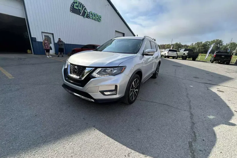 2019 Nissan Rogue SL photo 1