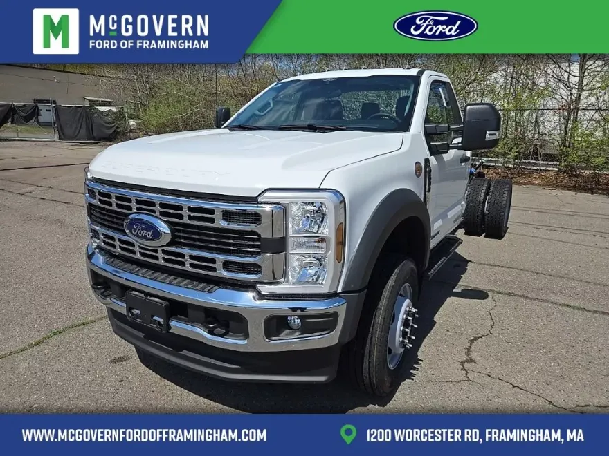 2024 Ford F-600 photo 1