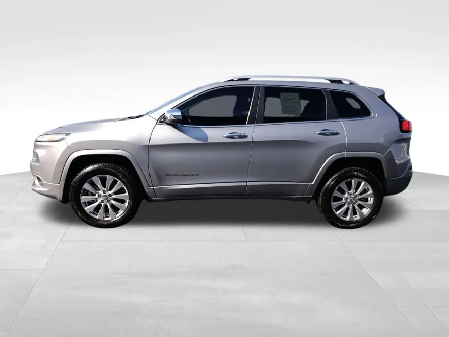 2016 Jeep Cherokee Overland photo 1
