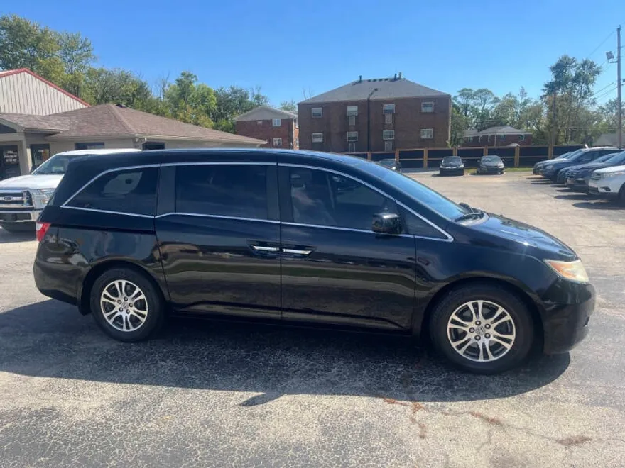 2013 Honda Odyssey EX-L photo 1