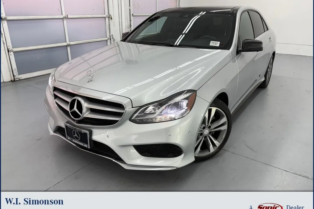 2016 Mercedes Benz E 350 Sport Sedan photo 1