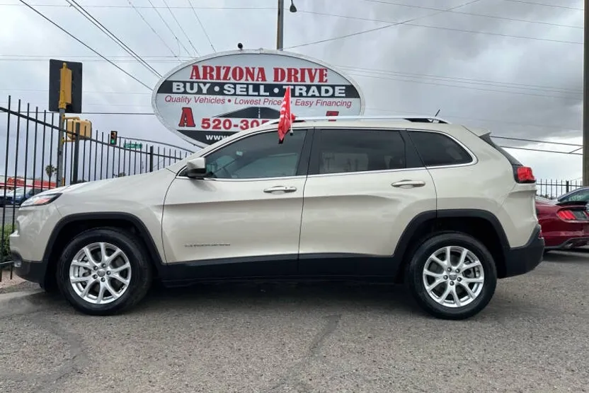 2015 Jeep Cherokee Latitude photo 1