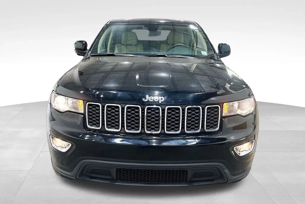 2022 Jeep Cherokee Laredo photo 1